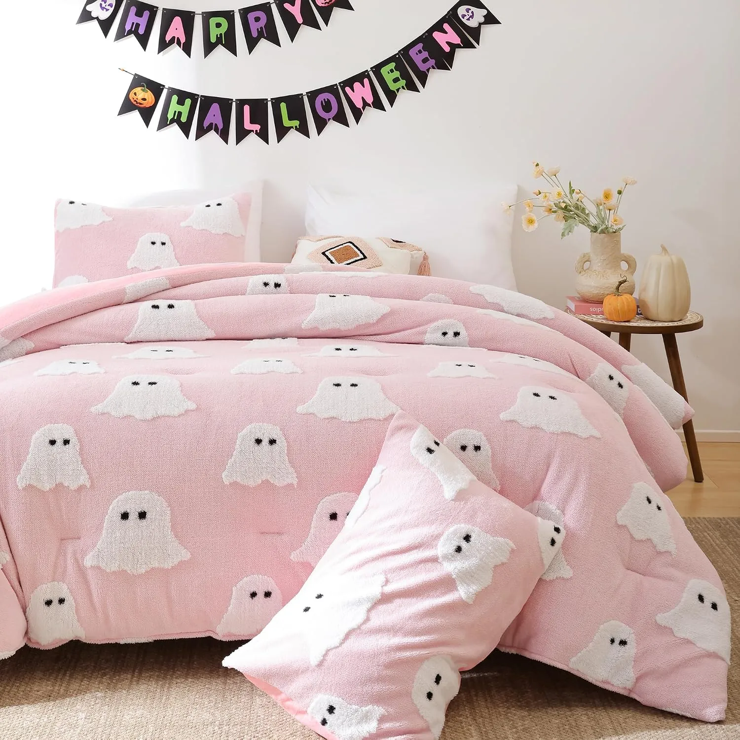 Cute Halloween Ghost Bedding